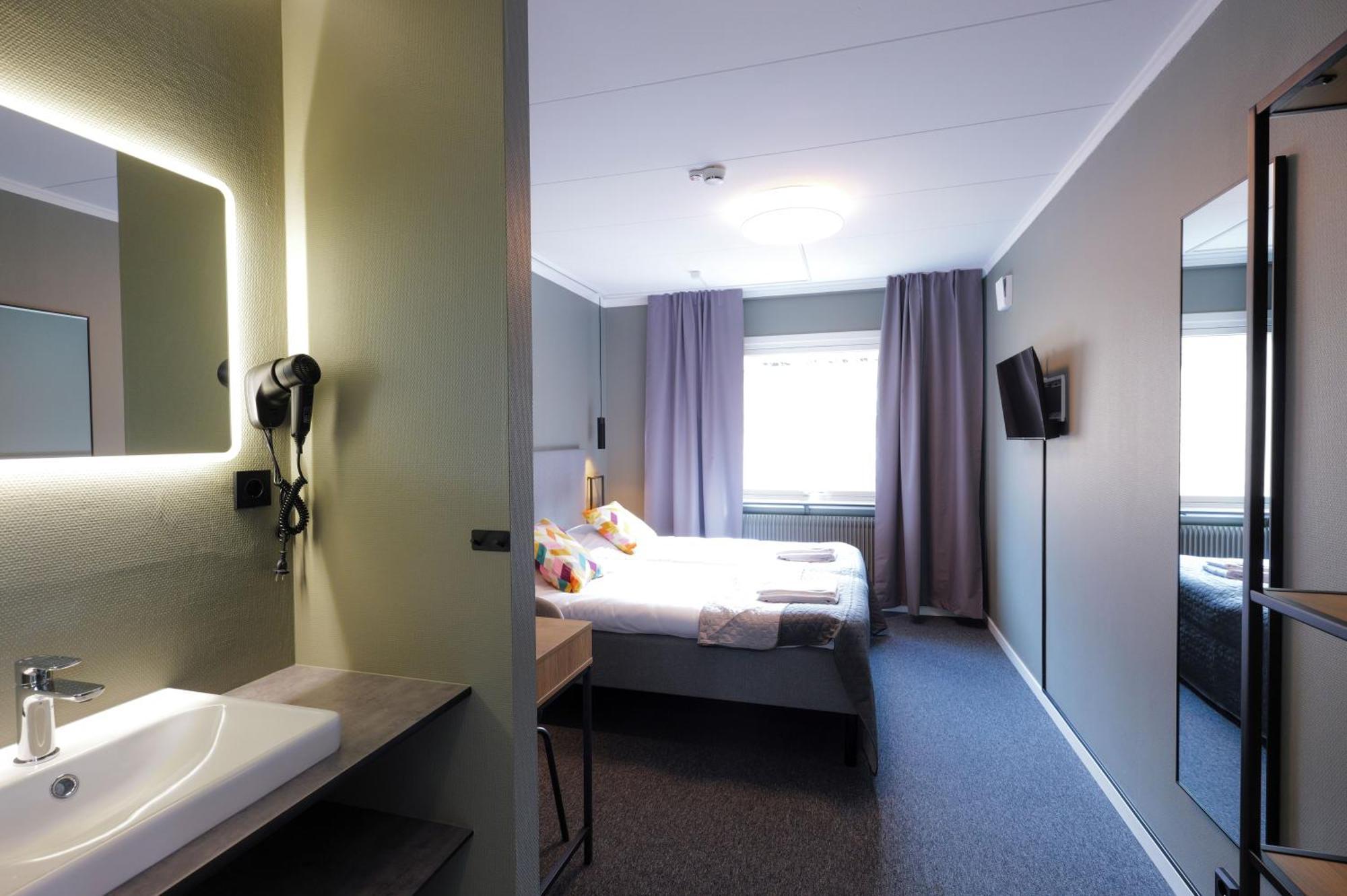 Hotell Veckefjaerden Эрншёльдсвик Экстерьер фото